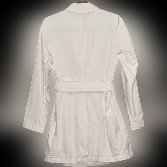 Banana Republic Trench Coat - Picture 4 of 15